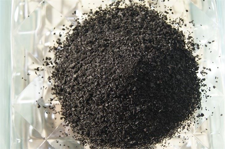 wood-based-active-carbon10326901862.jpg